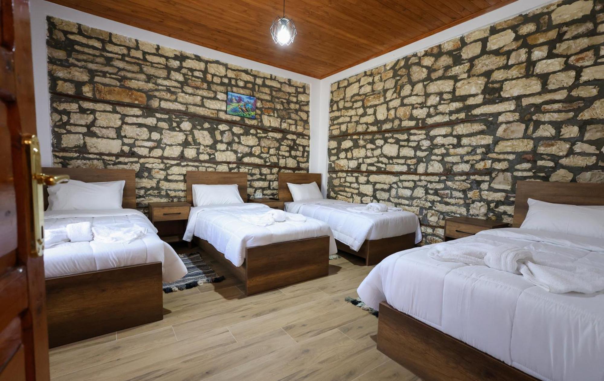 Villa Shpiragu Village Experience Berat Exterior foto