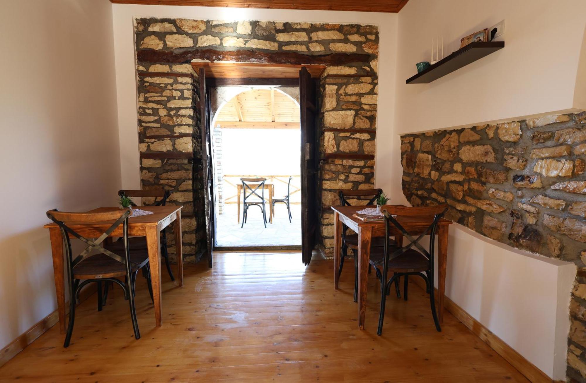 Villa Shpiragu Village Experience Berat Exterior foto