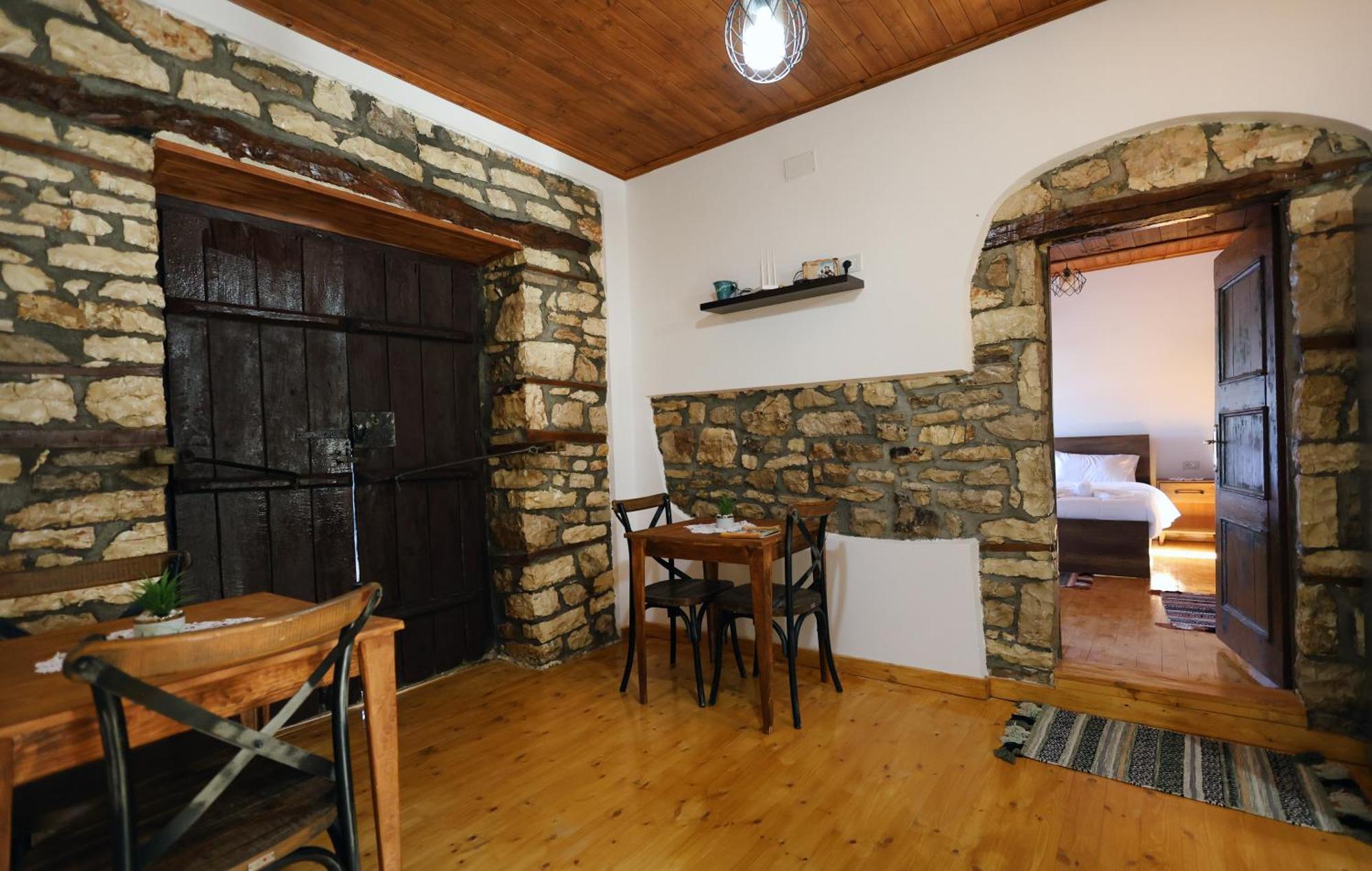 Villa Shpiragu Village Experience Berat Exterior foto
