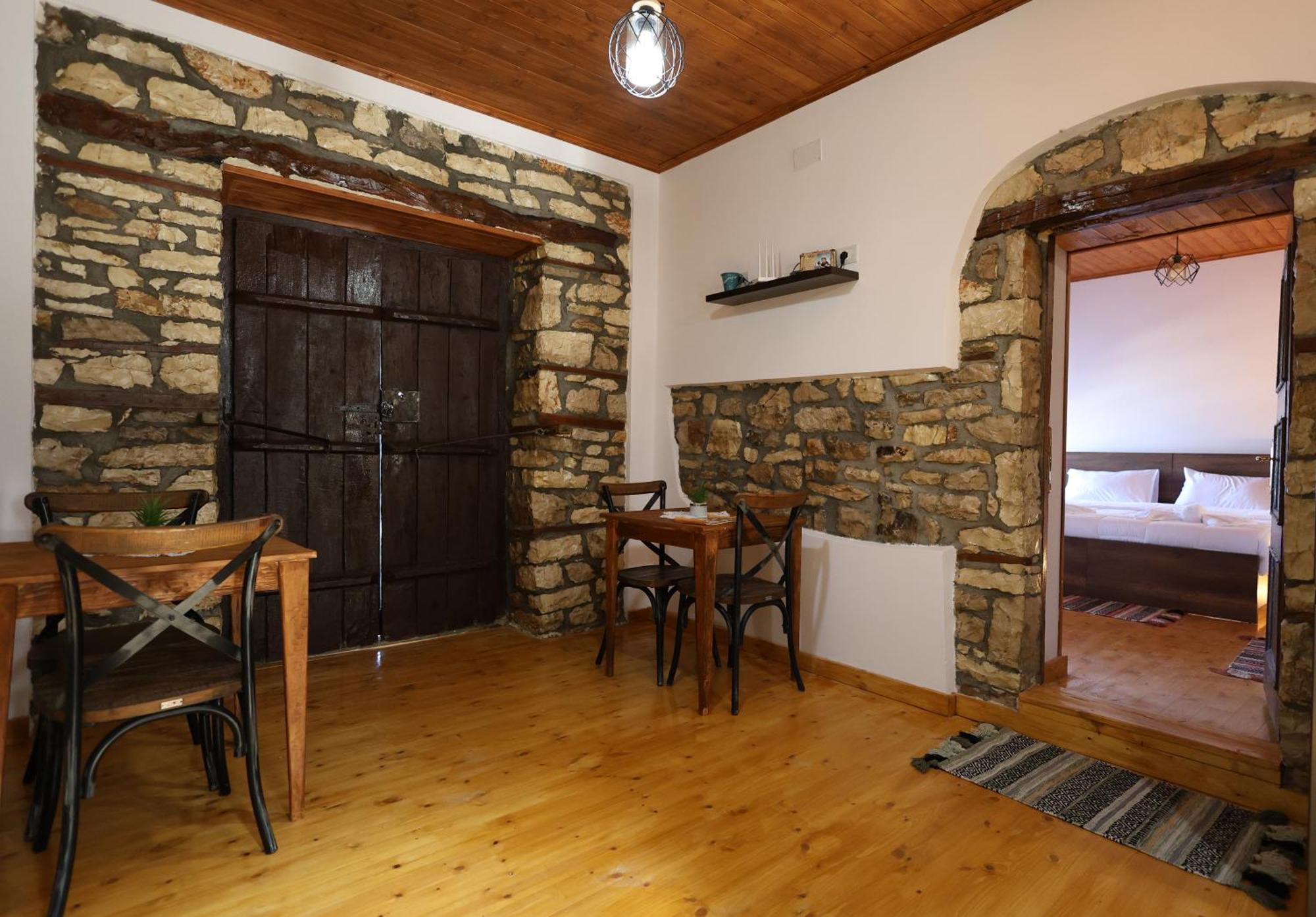 Villa Shpiragu Village Experience Berat Exterior foto