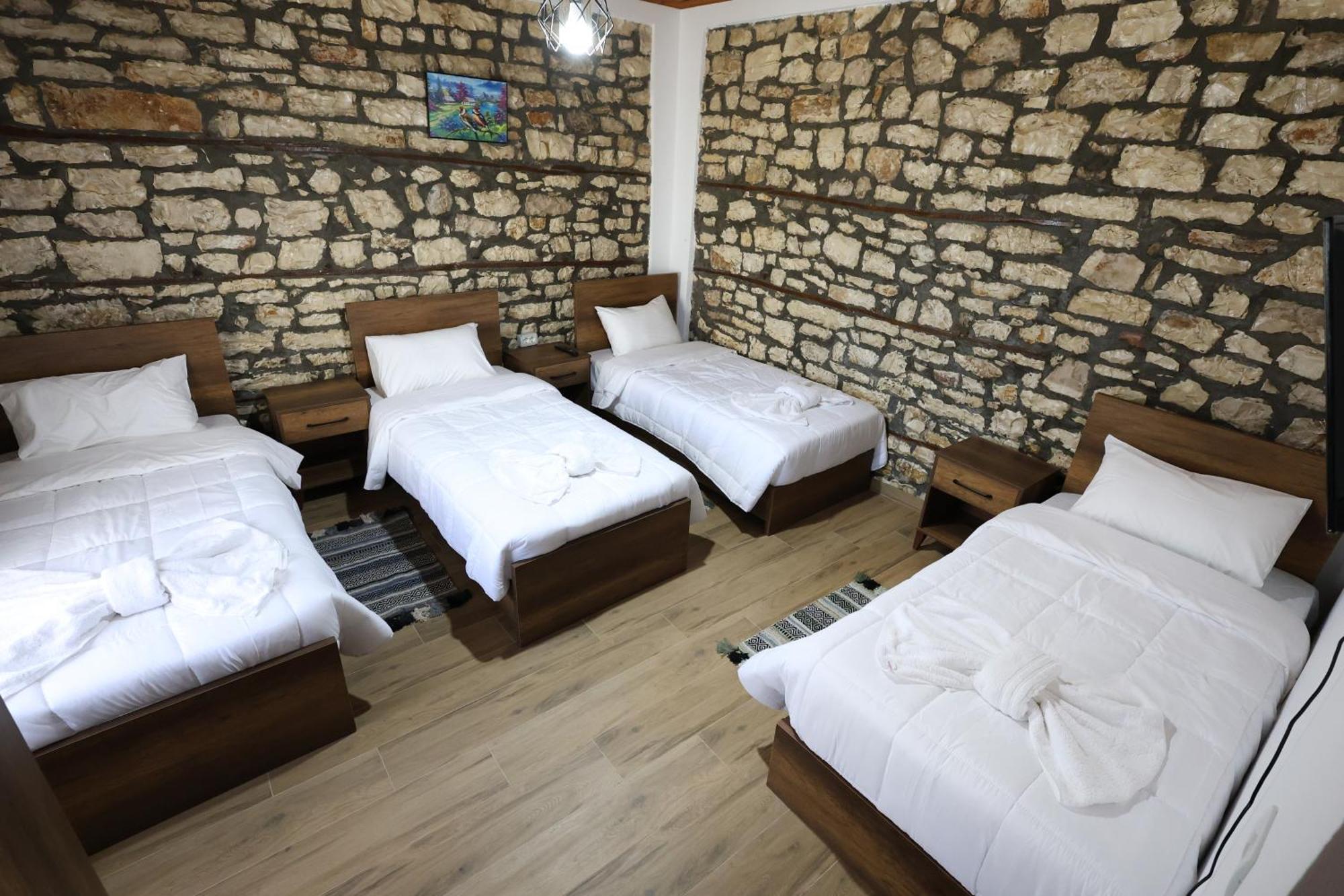 Villa Shpiragu Village Experience Berat Exterior foto